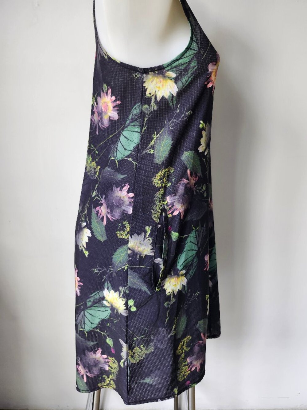 Oiselle Breezy Botanical Floral Technical Sheer Fabric Tank Dress w Pockets - Picture 5 of 16